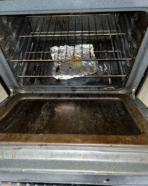 A oven before cleaning